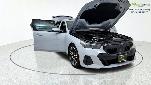 Used 2026 BMW 540i xDrive AWD/4WD image 12