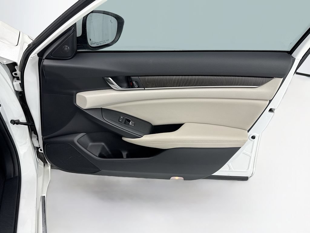 Used 2022 Honda Accord EX-L image 23