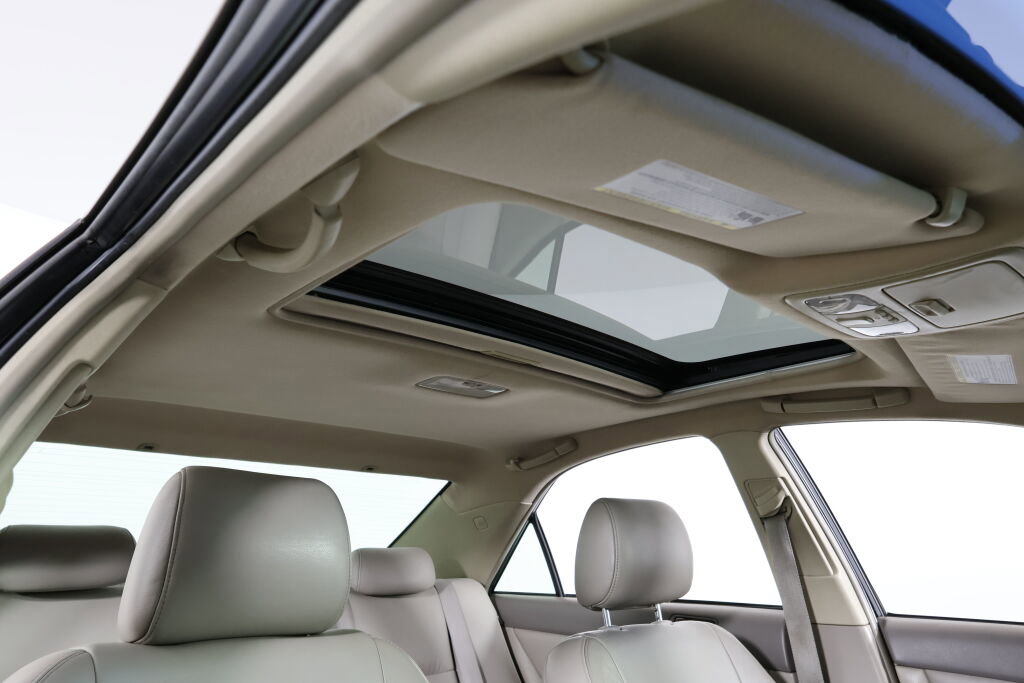 Used 2005 Toyota Camry XLE image 39