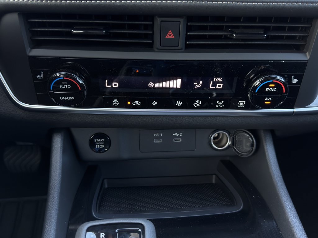 New 2026 Nissan Rogue Dark Armor AWD/4WD image 15