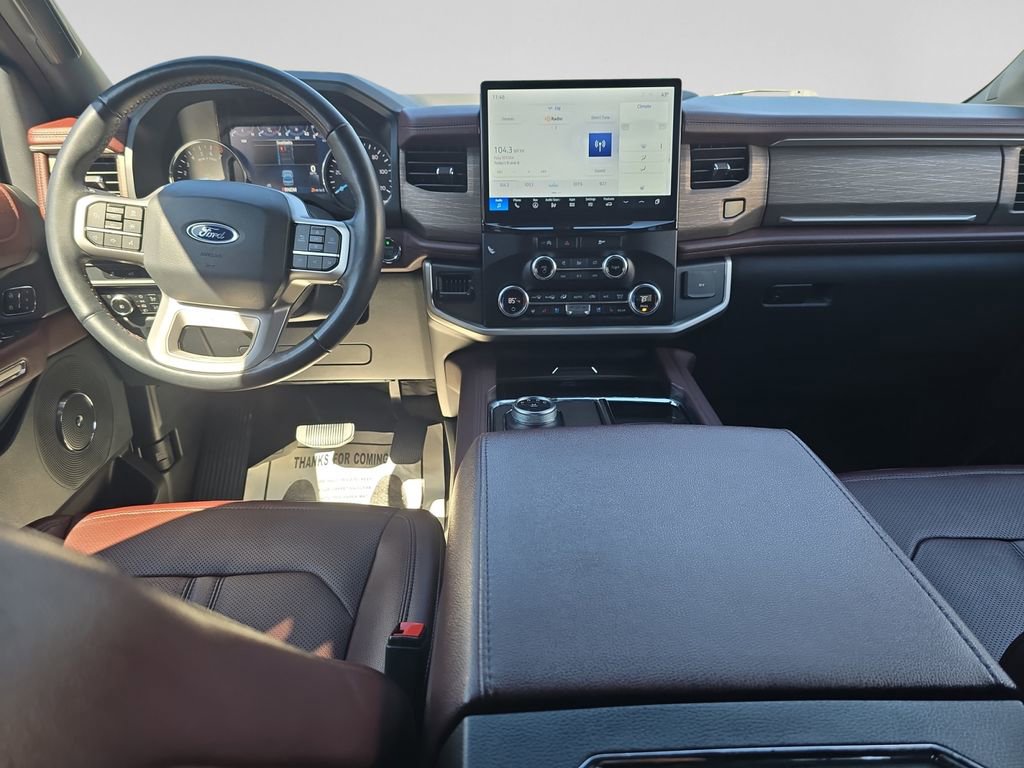 Used 2024 Ford Expedition Limited image 12