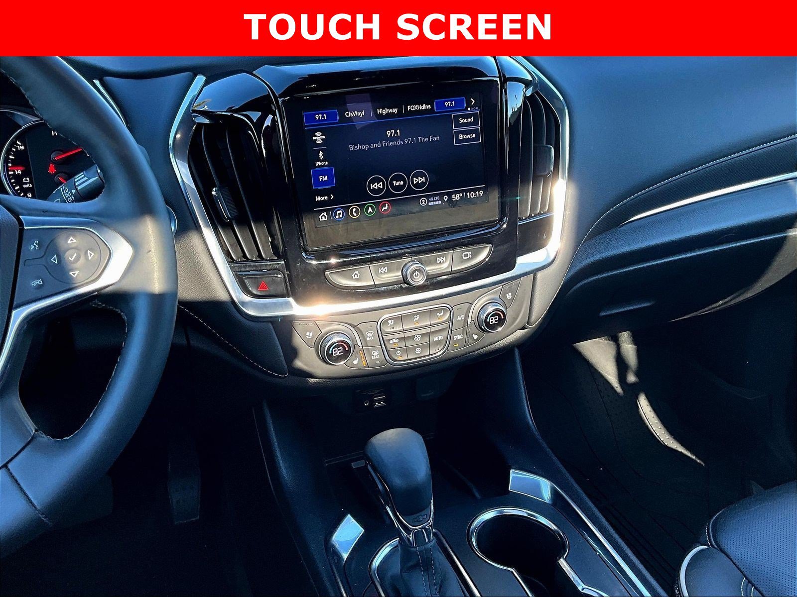 Used 2023 Chevrolet Traverse Premier w/ Redline Edition FWD image 9