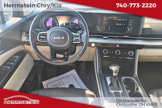 Used 2024 Kia Carnival LX FWD image 6