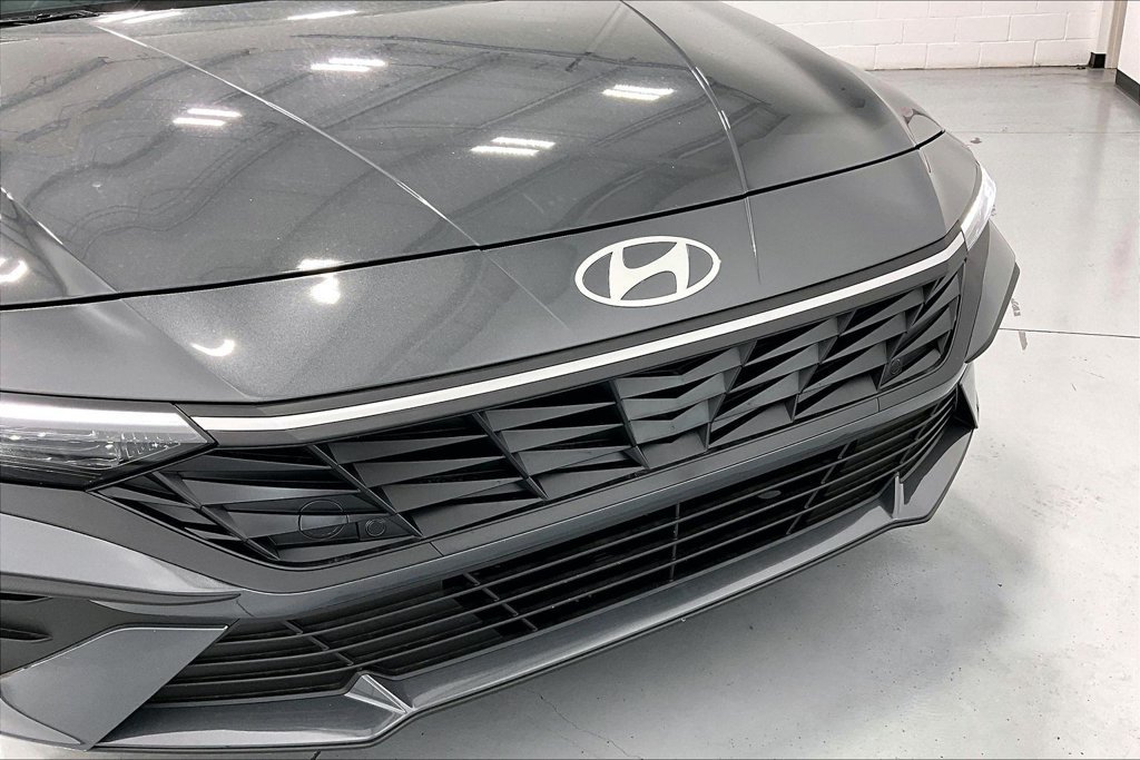 New 2026 Hyundai Elantra Sport FWD image 28