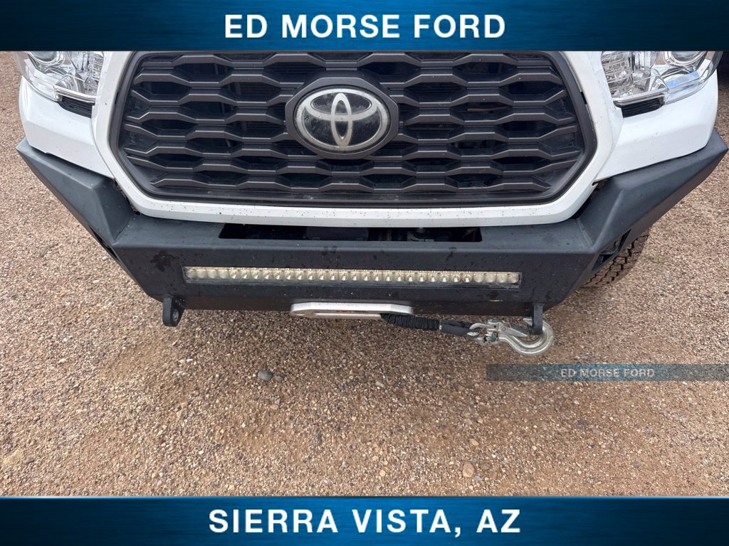 Used 2020 Toyota Tacoma TRD Off-Road w/ Technology Package AWD/4WD image 3