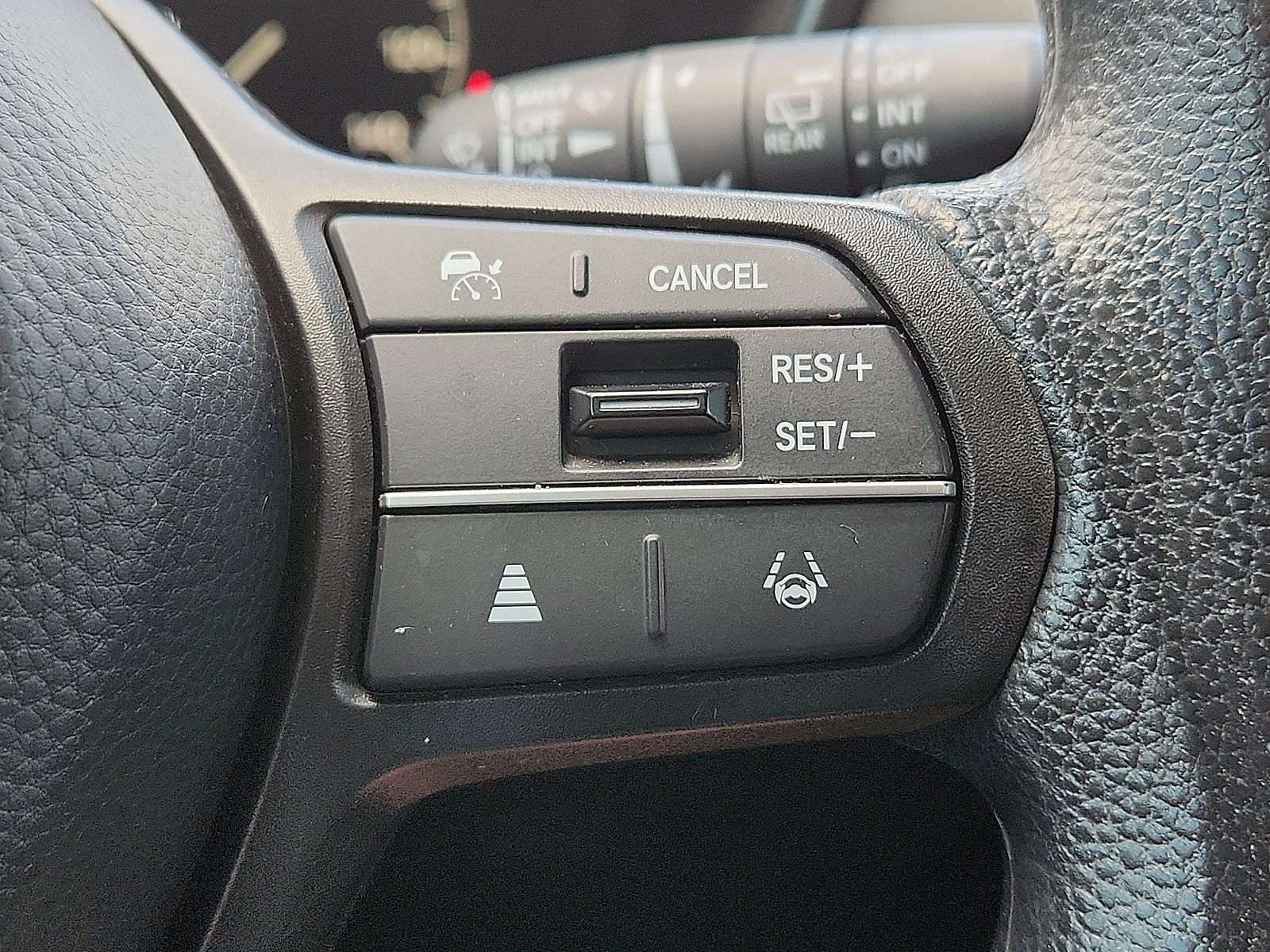Used 2024 Honda CR-V EX image 17
