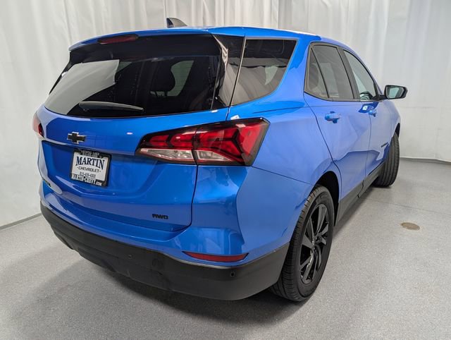 Used 2024 Chevrolet Equinox LS w/ LS Convenience Package image 3