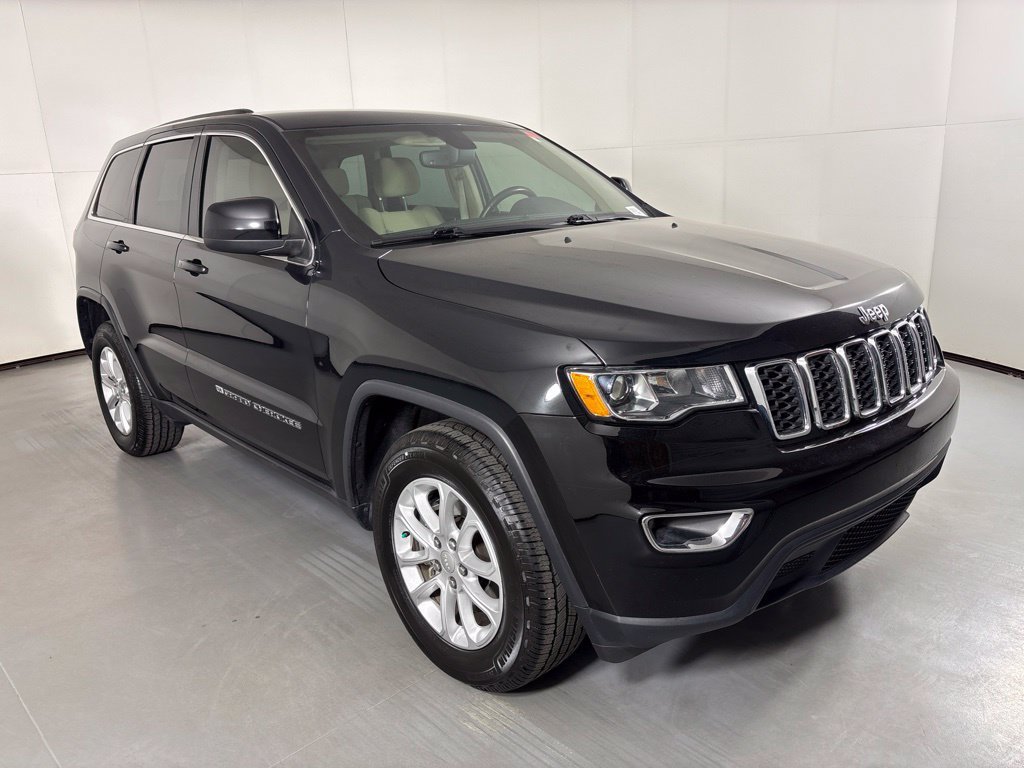 Used 2022 Jeep Grand Cherokee Laredo E RWD image 2