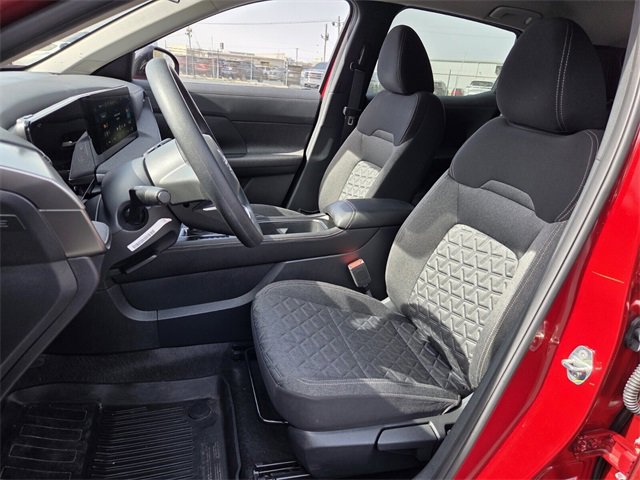 Used 2025 Nissan Kicks SV image 5