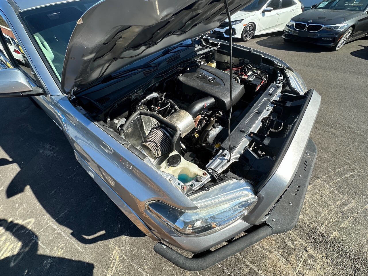 Used 2016 Toyota Tacoma SR5 w/ SR5 Appearance Package (SN) AWD/4WD image 29