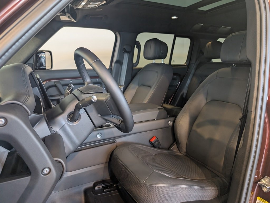Used 2025 Land Rover Defender 110 Sedona Red Edition image 11
