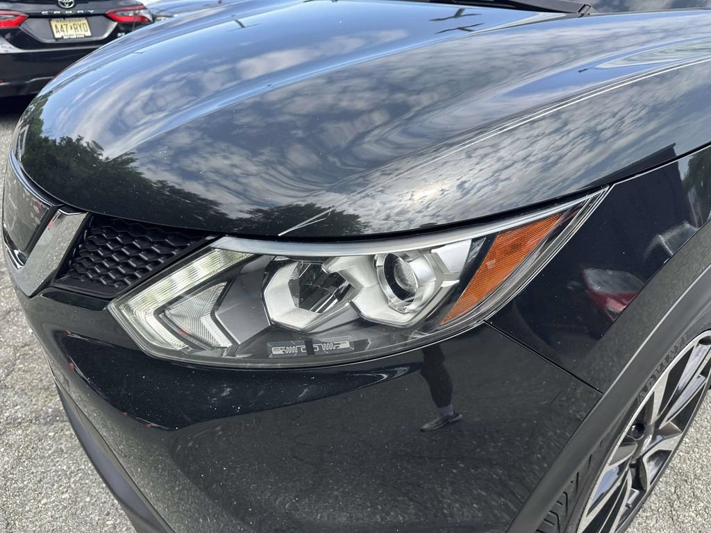 Used 2018 Nissan Rogue Sport SL w/ SL Premium Package AWD/4WD image 9