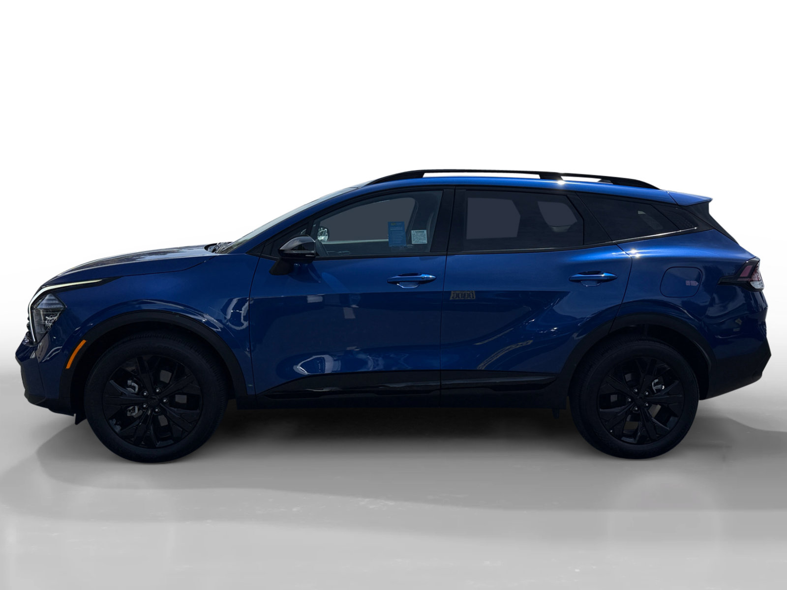 Used 2025 Kia Sportage X-Line w/ Premium Package AWD/4WD image 2