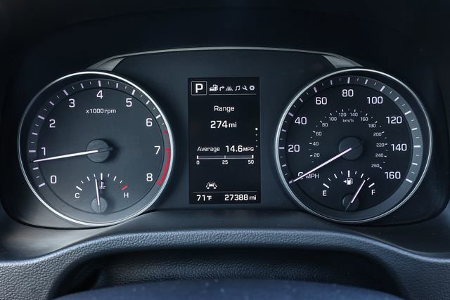 Used 2017 Hyundai Elantra Limited w/ Limited Ultimate Package 05 image 27