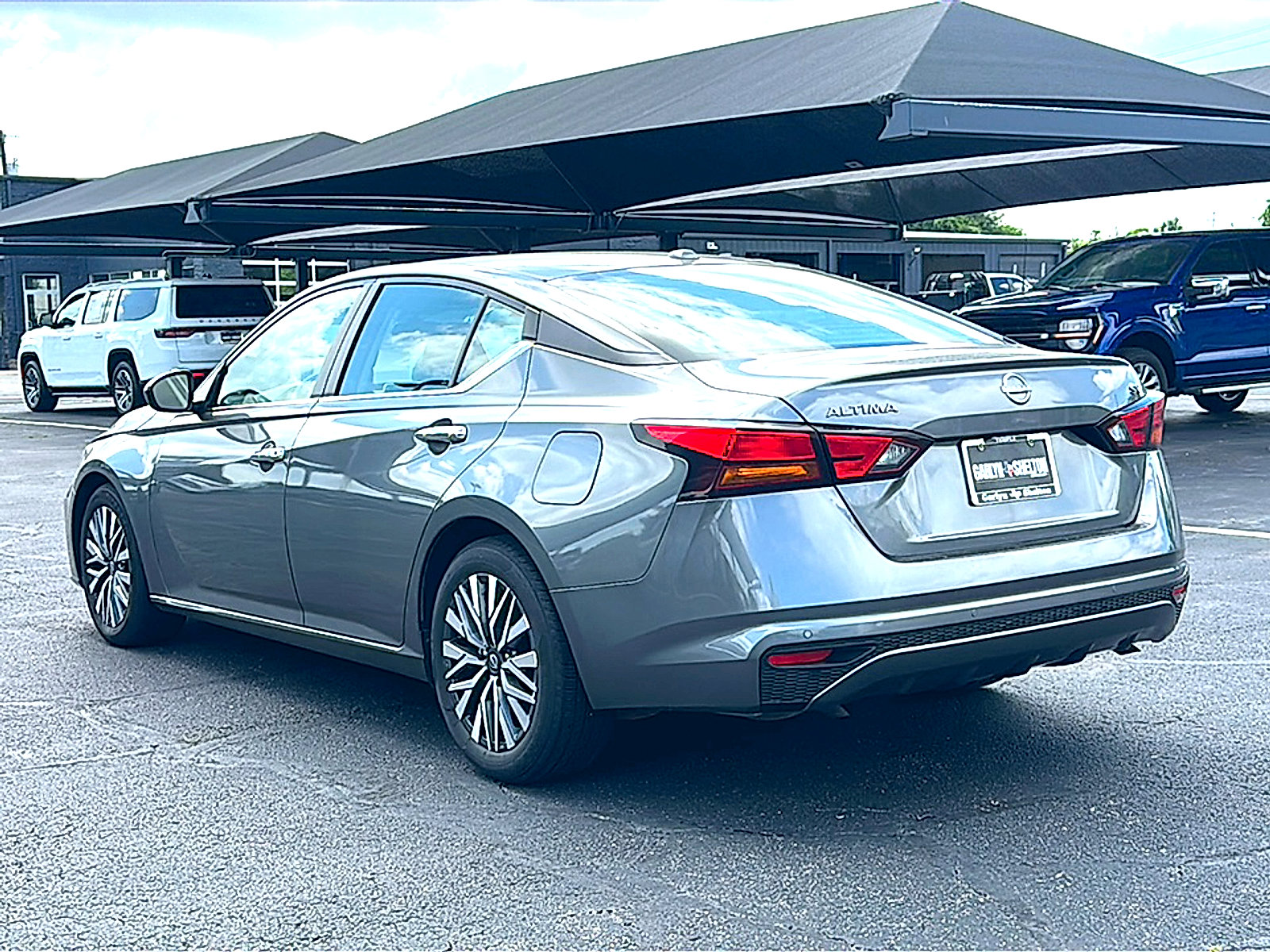 Used 2023 Nissan Altima 2.5 SV image 6