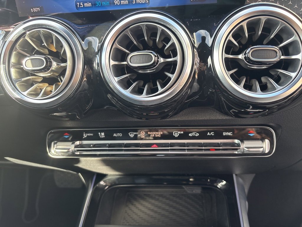 Used 2024 Mercedes-Benz GLB 250 image 30