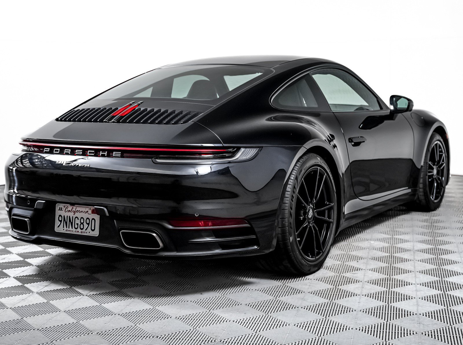 Certified 2022 Porsche 911 Carrera w/ Premium Package RWD image 10