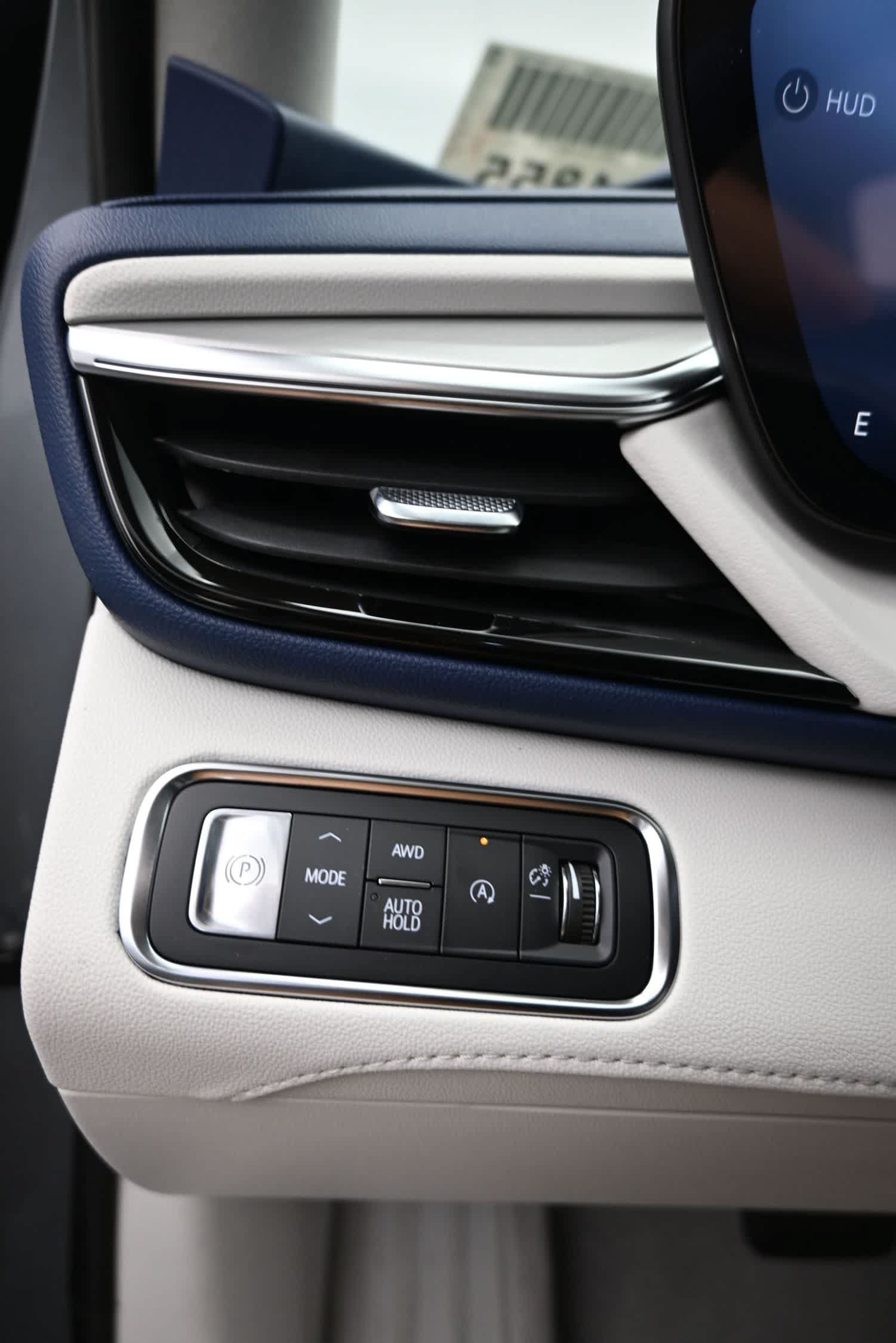 New 2026 Buick Enclave Avenir w/ Super Cruise Package AWD/4WD image 21