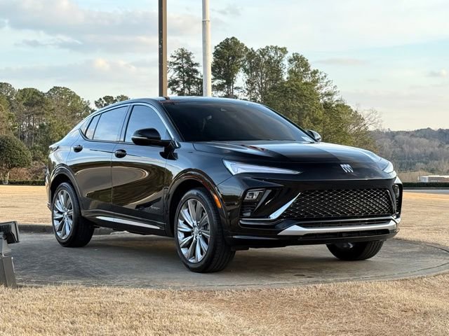 Used 2025 Buick Envista Avenir image 1