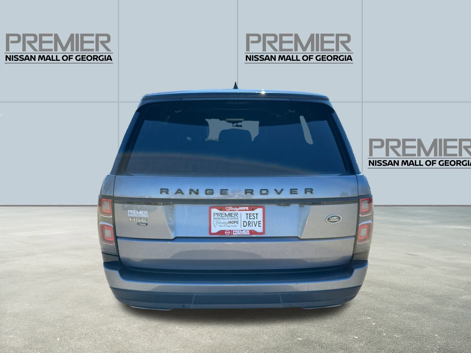 Used 2022 Land Rover Range Rover P525 Westminster Edition image 6