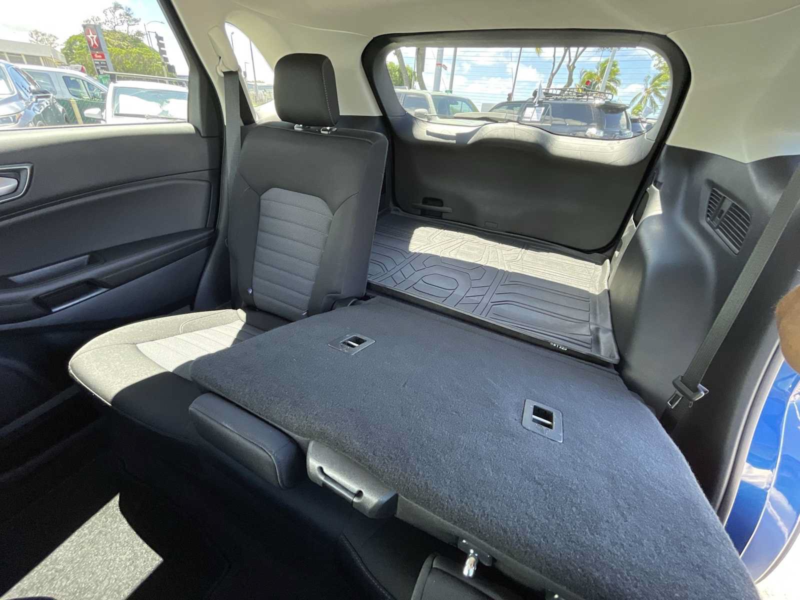 Used 2024 Ford Edge SE w/ Cargo Accessory Package AWD/4WD image 26