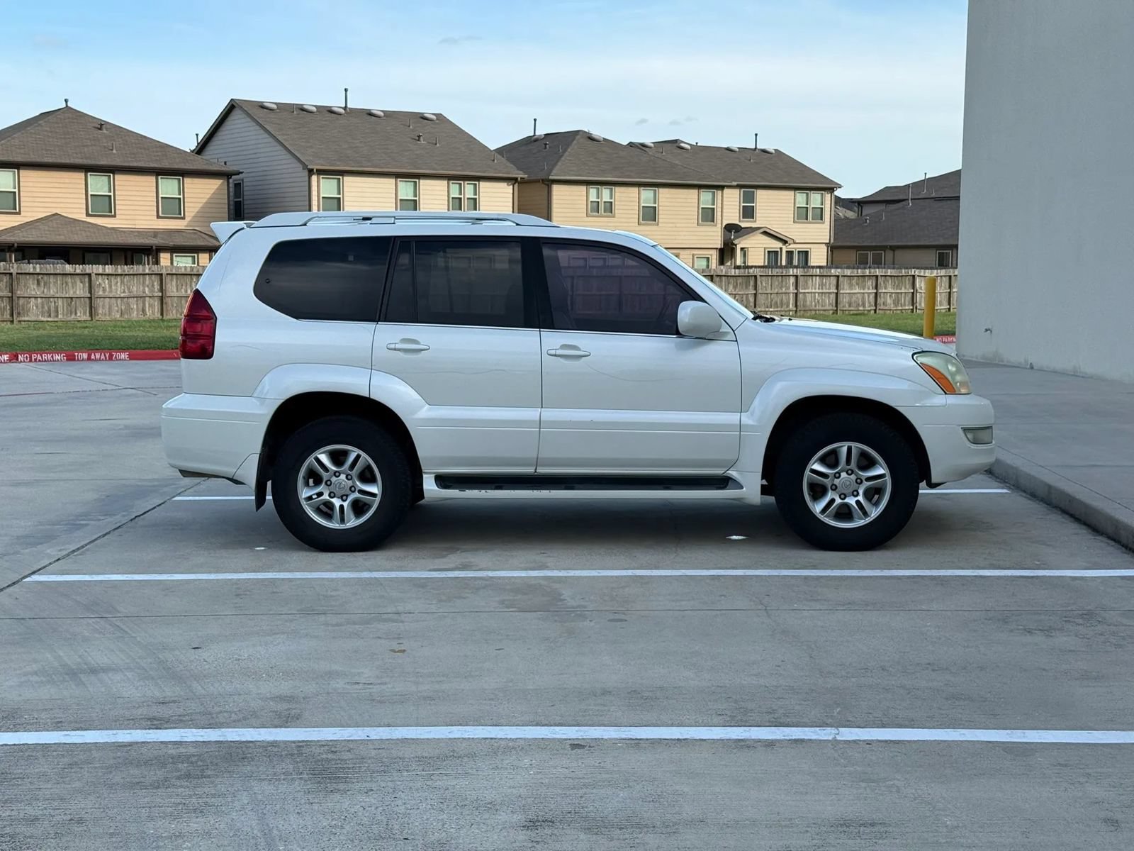 Used 2005 Lexus GX 470 AWD/4WD image 8