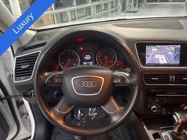 Used 2017 Audi Q5 2.0T Premium Plus w/ Technology Package AWD/4WD image 15