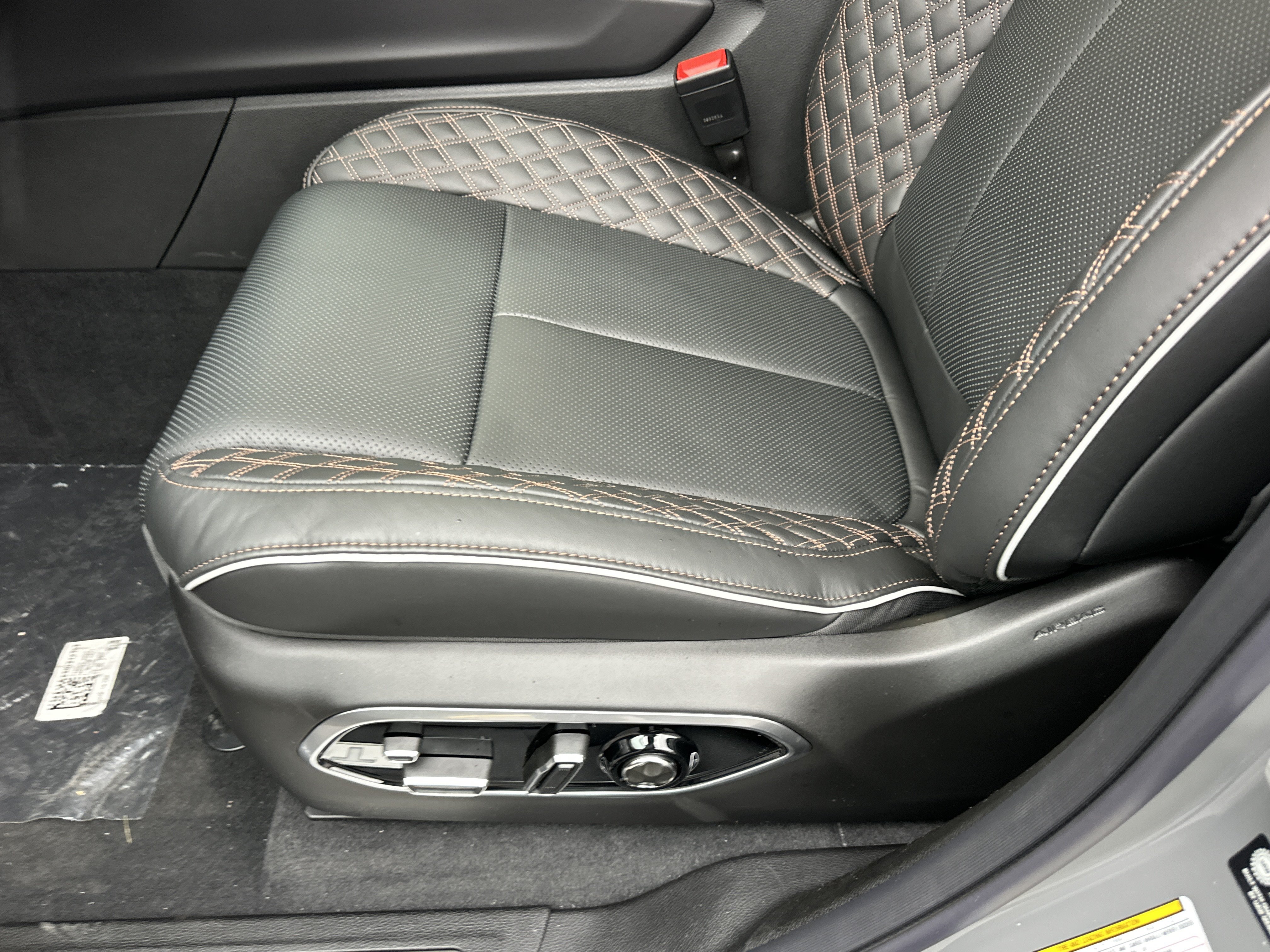New 2027 Jeep Grand Cherokee Summit AWD/4WD image 29
