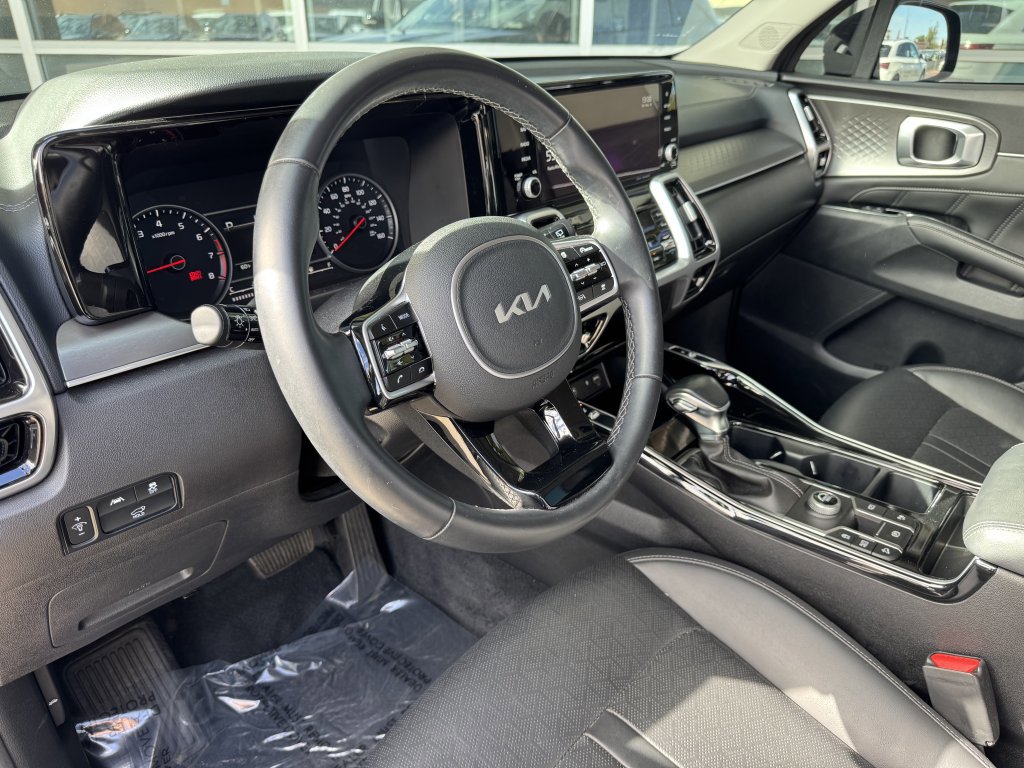 Used 2022 Kia Sorento SX image 35
