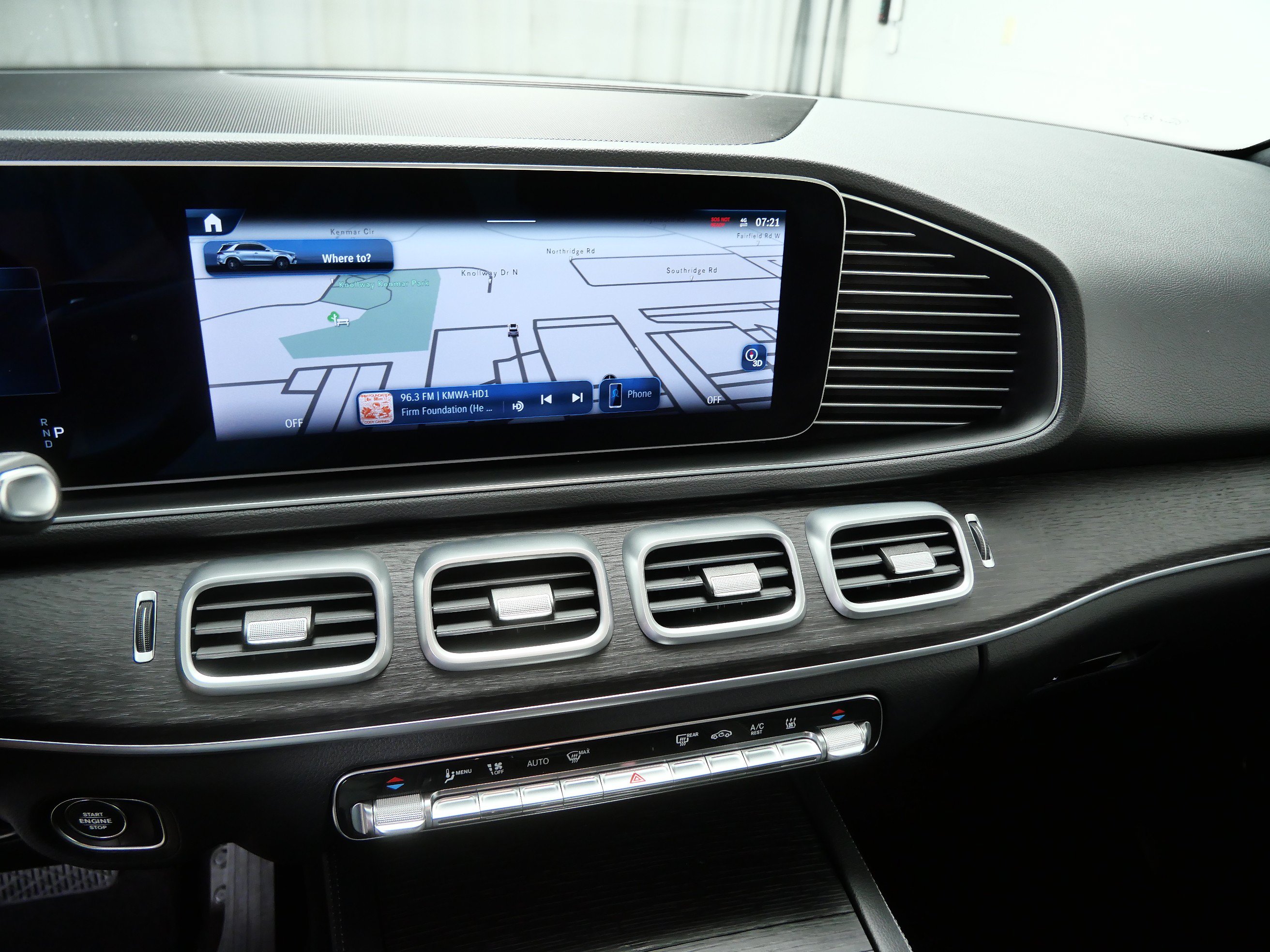Certified 2026 Mercedes-Benz GLE 450e 4MATIC image 19