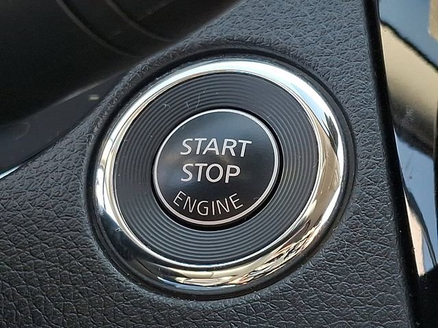 Used 2020 Nissan Rogue Sport SV image 26