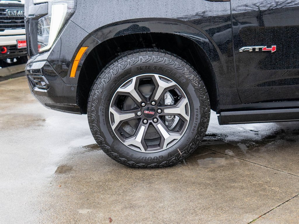 New 2026 GMC Yukon XL AT4 Ultimate AWD/4WD image 32