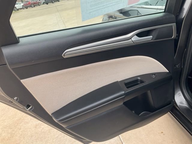 Used 2018 Ford Fusion S FWD image 24