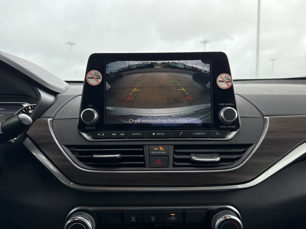 Used 2024 Nissan Altima 2.5 SV image 15