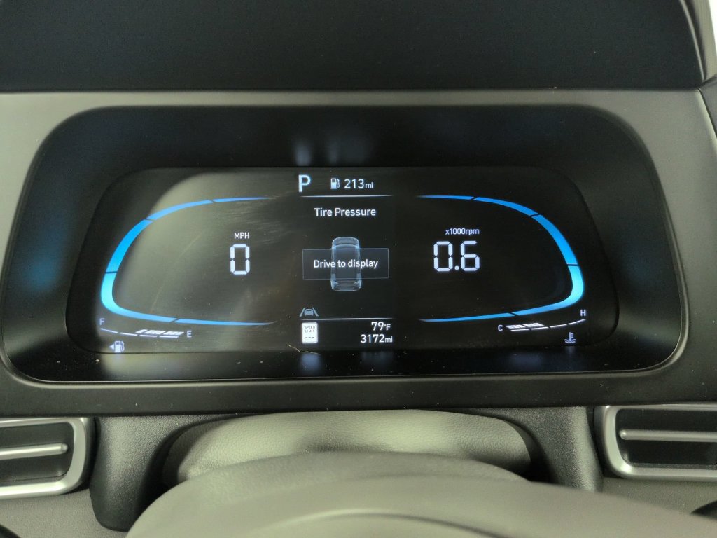Used 2025 Hyundai Elantra Sport FWD image 43