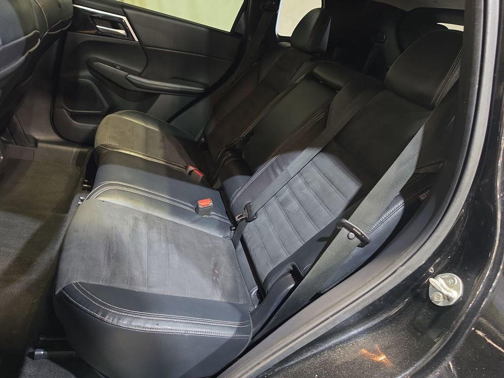 Used 2022 Mitsubishi Outlander SE AWD/4WD image 25