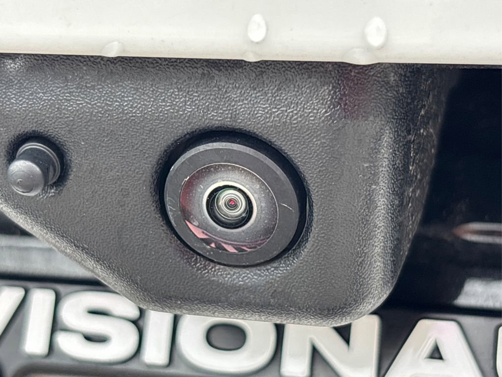 Used 2025 Chevrolet Equinox EV LT w/ Convenience Package II image 18