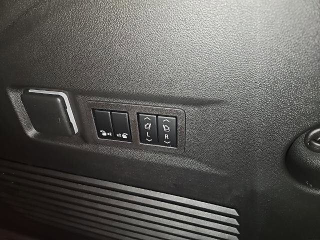 New 2026 GMC Yukon Elevation image 27