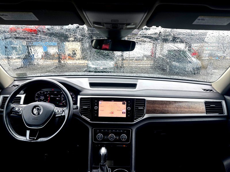 Used 2018 Volkswagen Atlas SEL Premium image 19
