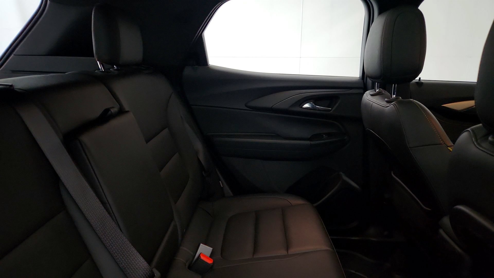 Used 2025 Chevrolet TrailBlazer ACTIV w/ Convenience Package FWD image 28