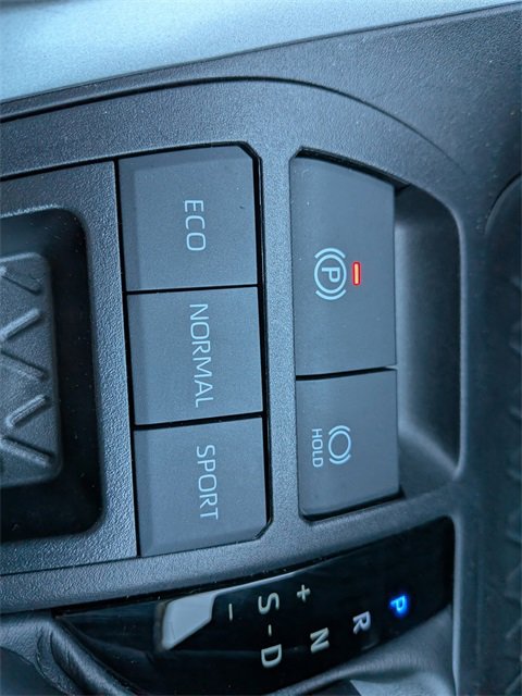 Used 2024 Toyota RAV4 LE image 28