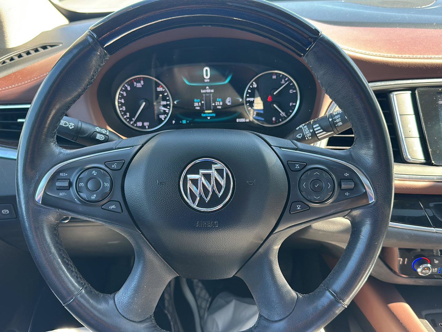 Used 2019 Buick Enclave Avenir w/ Avenir Technology Package AWD/4WD image 17
