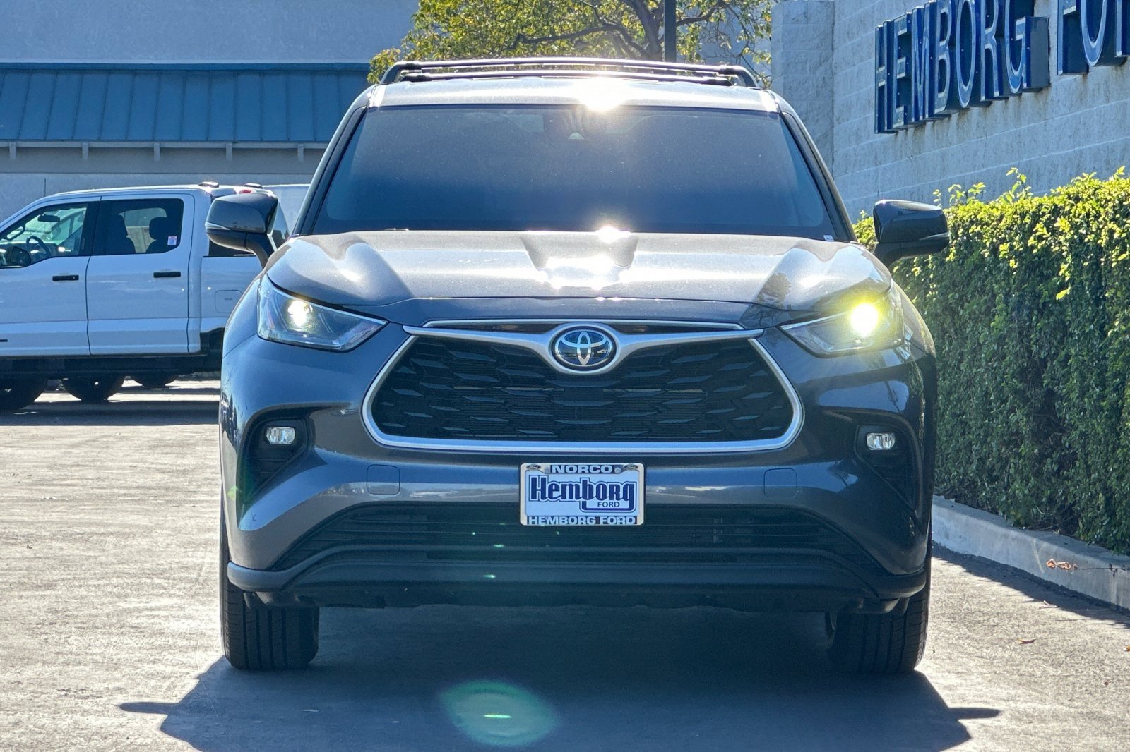 Used 2023 Toyota Highlander LE image 9