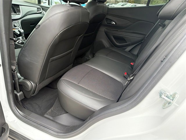 Used 2022 Buick Encore Preferred w/ Safety Package image 20