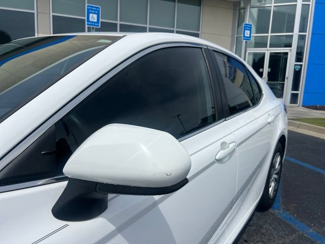 Used 2020 Toyota Camry LE FWD image 13