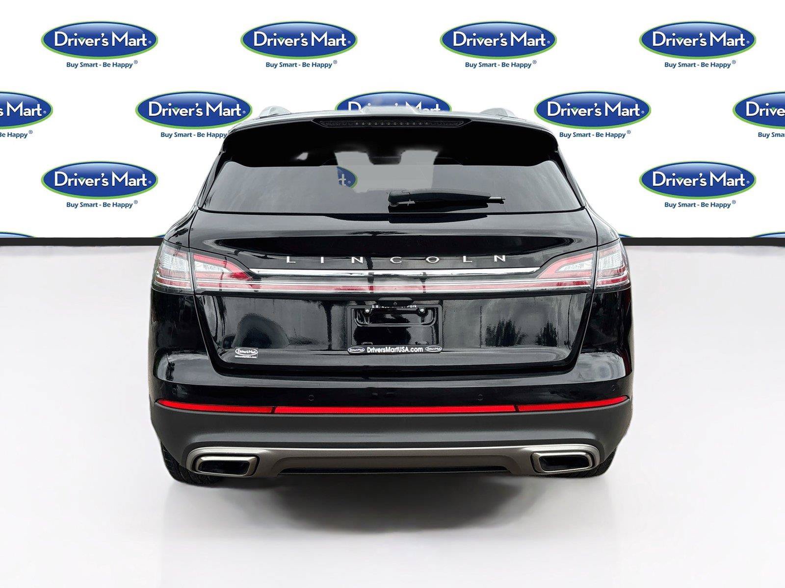 Used 2022 Lincoln Nautilus FWD image 6