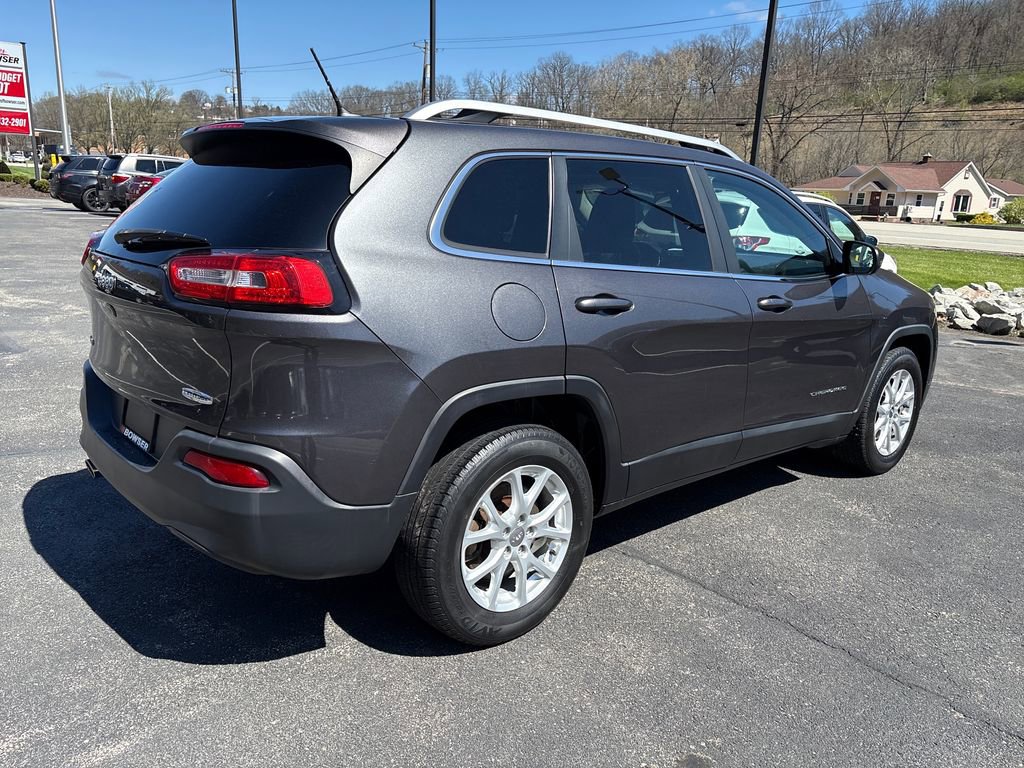Used 2015 Jeep Cherokee Latitude w/ Cold Weather Group image 5