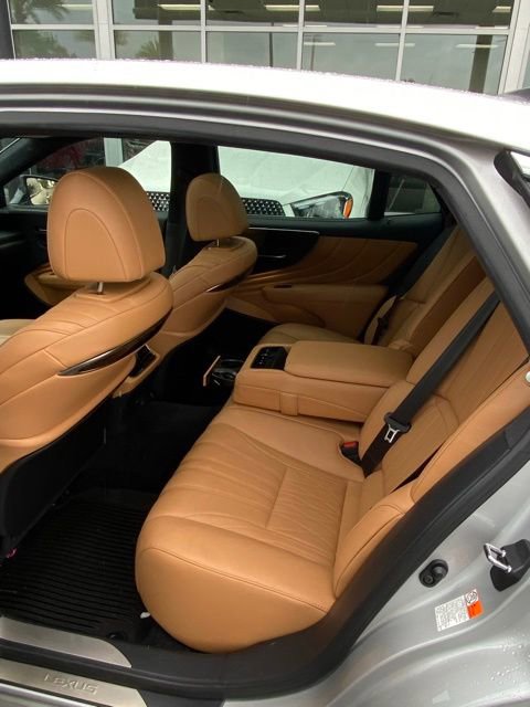 Used 2025 Lexus LS 500 w/ Interior Upgrade Package RWD image 5