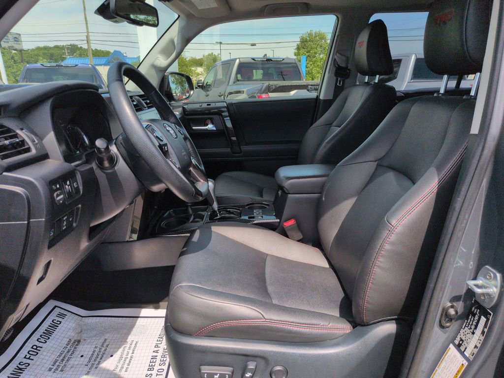 Used 2024 Toyota 4Runner TRD Pro AWD/4WD image 9