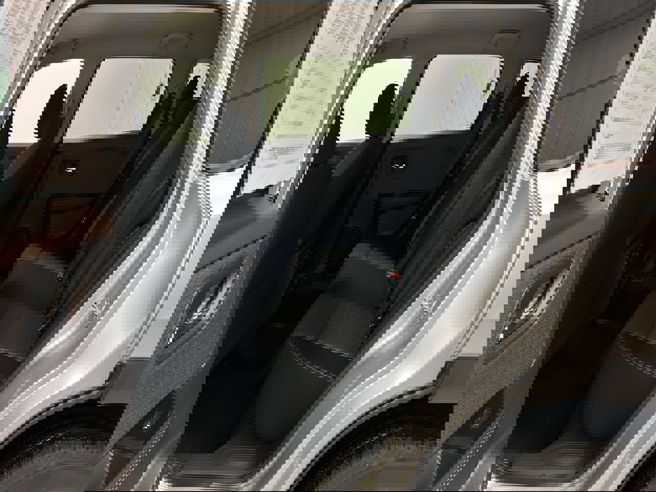 Used 2021 Nissan Rogue SV image 24